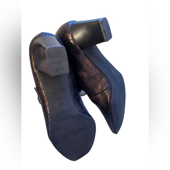 Women's  copper brown heels, size 5M - Picture 5 of 6